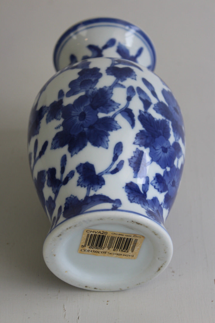 Oriental Blue & White Vase - Kernow Furniture