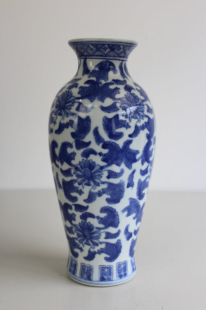 Large Oriental Blue & White Vase - Kernow Furniture