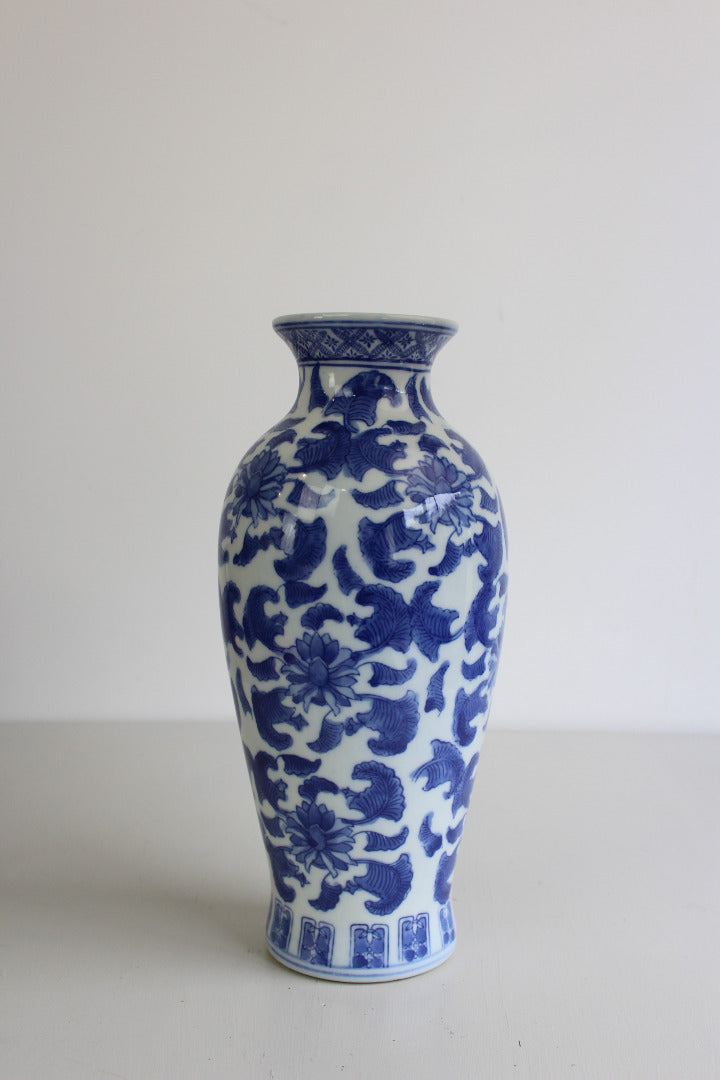 Large Oriental Blue & White Vase - Kernow Furniture