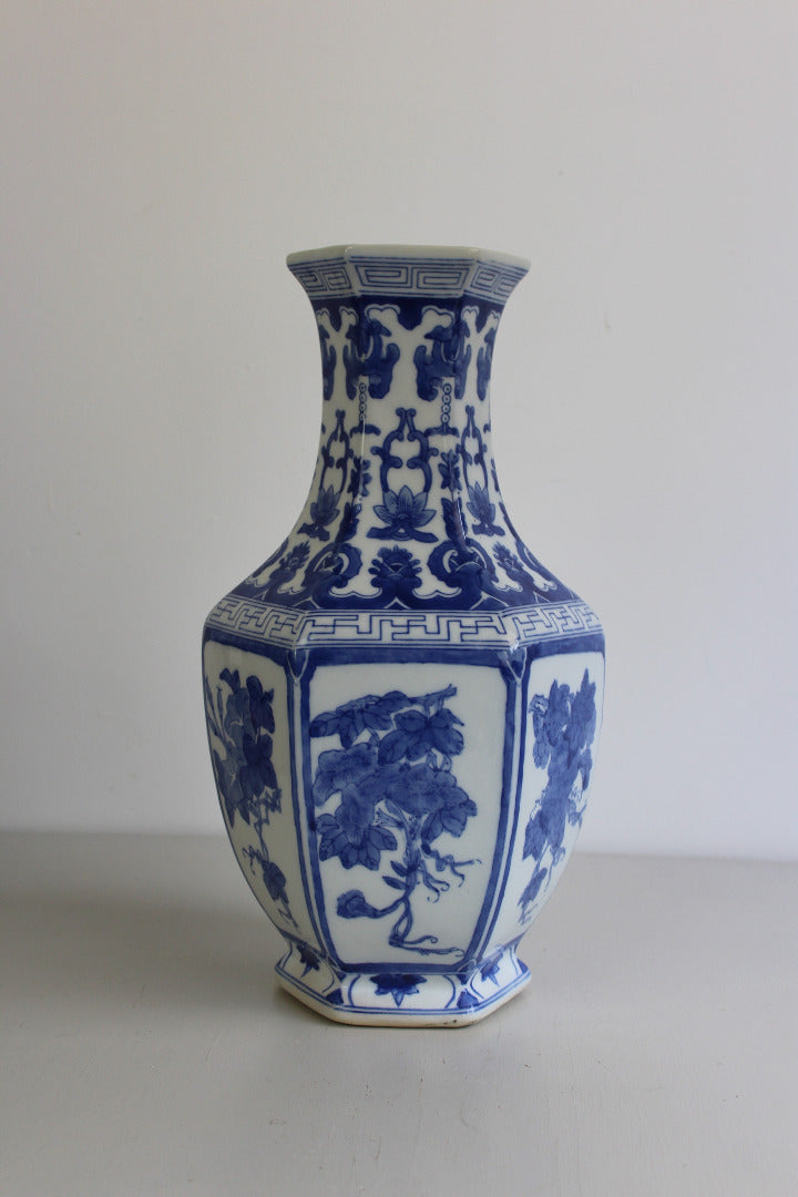 Hexagonal Oriental Blue & White Vase - Kernow Furniture