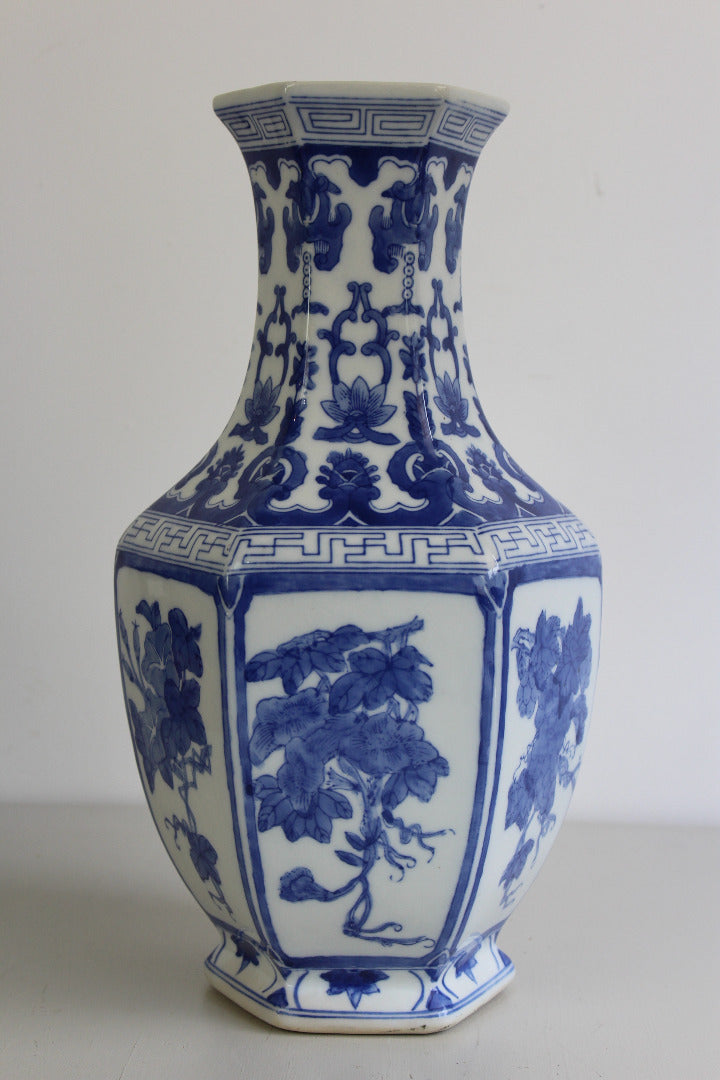 Hexagonal Oriental Blue & White Vase - Kernow Furniture