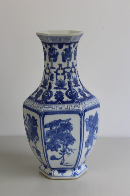 Hexagonal Oriental Blue & White Vase - Kernow Furniture