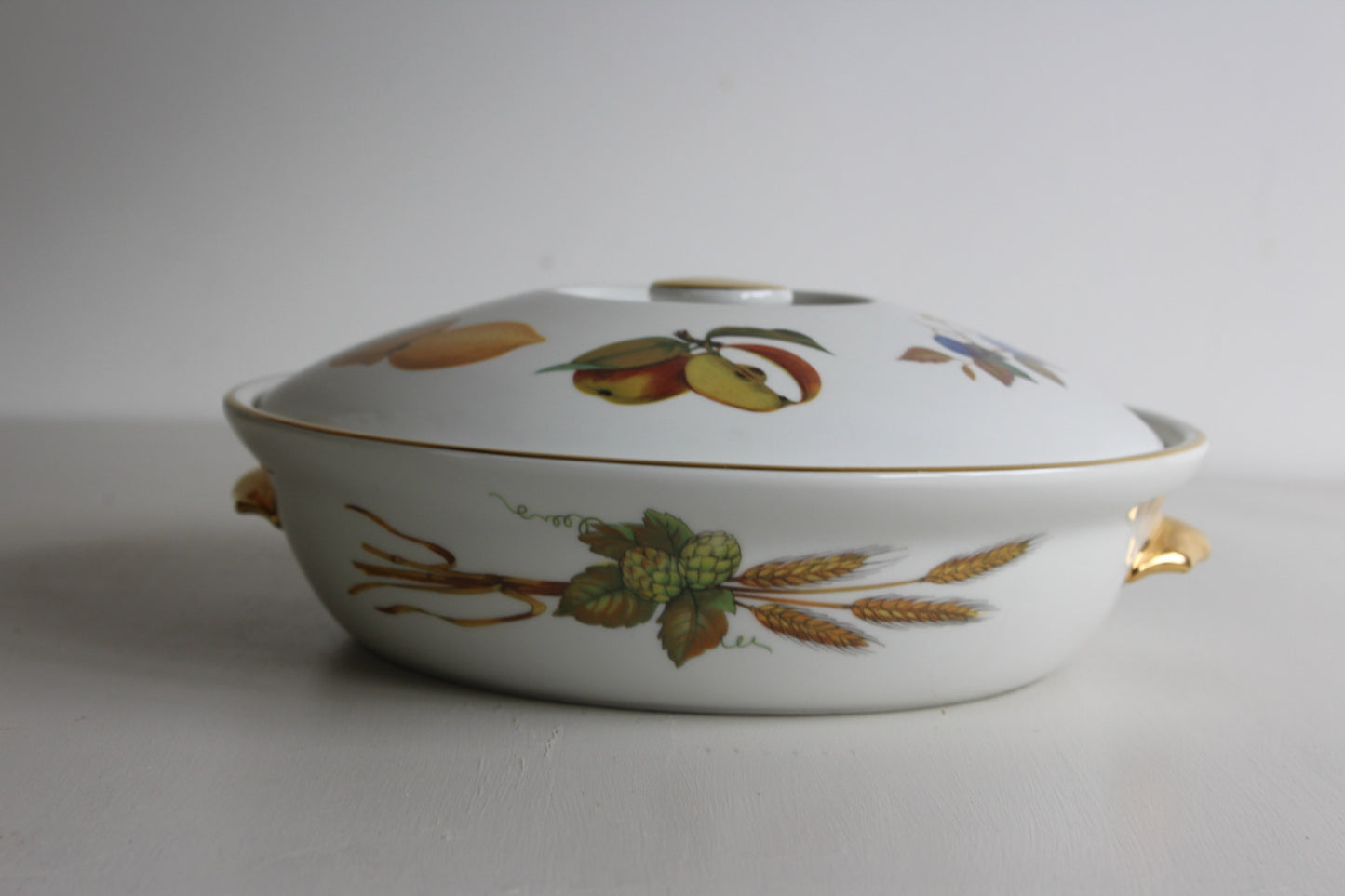 Royal Worcester Evesham Serving Dish & Lid - Kernow Furniture