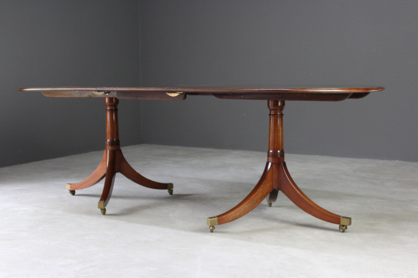 Large Reproduction Mahogany Dining Table - Kernow Furniture