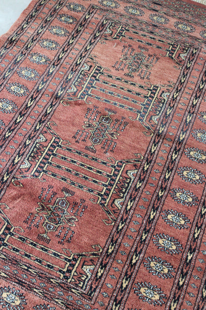 Vintage Eastern Wool Rug - Kernow Furniture