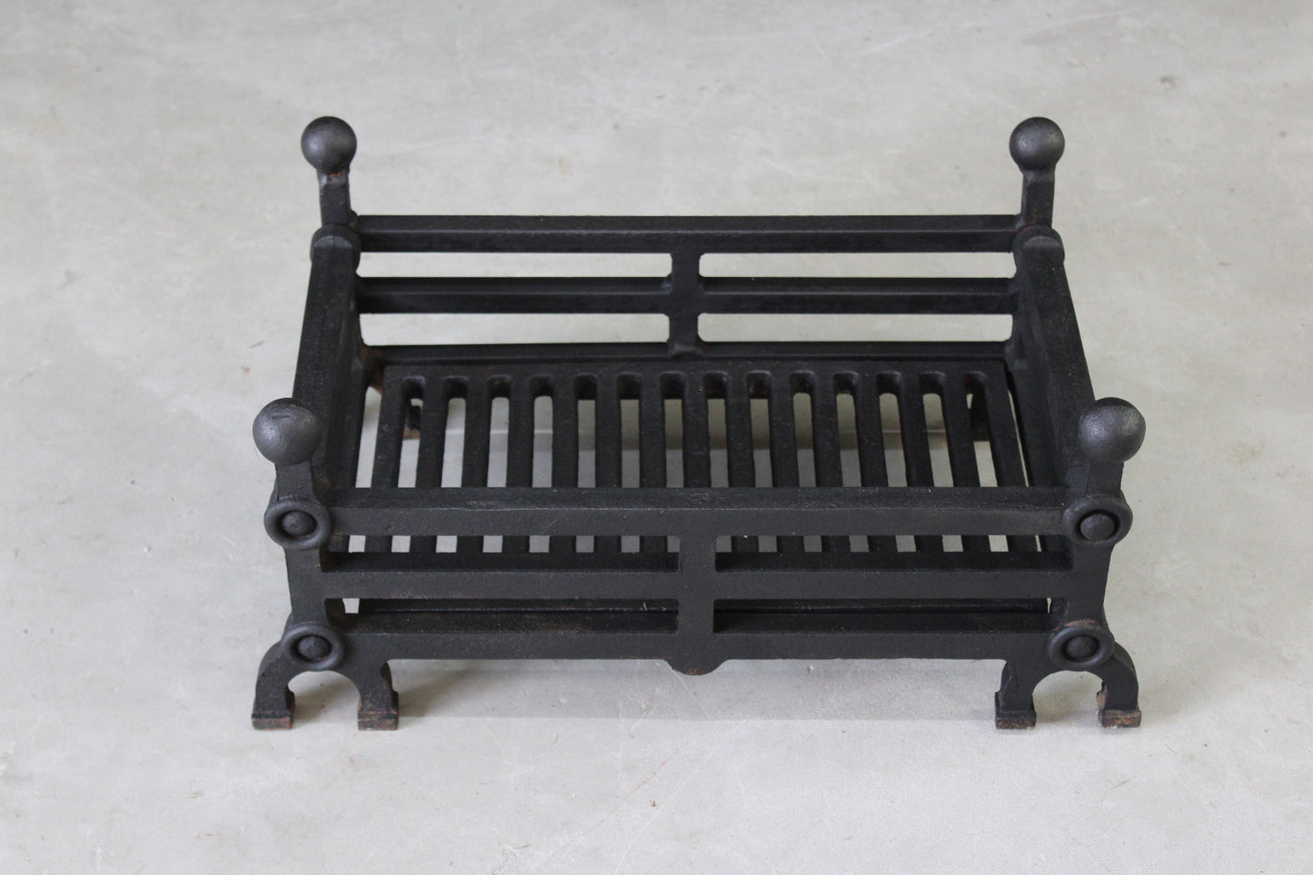 Cast Iron Fire Basket - Kernow Furniture