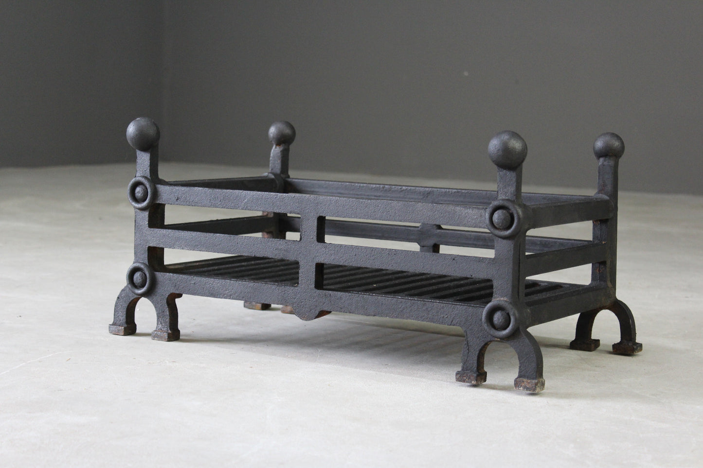 Cast Iron Fire Basket - Kernow Furniture