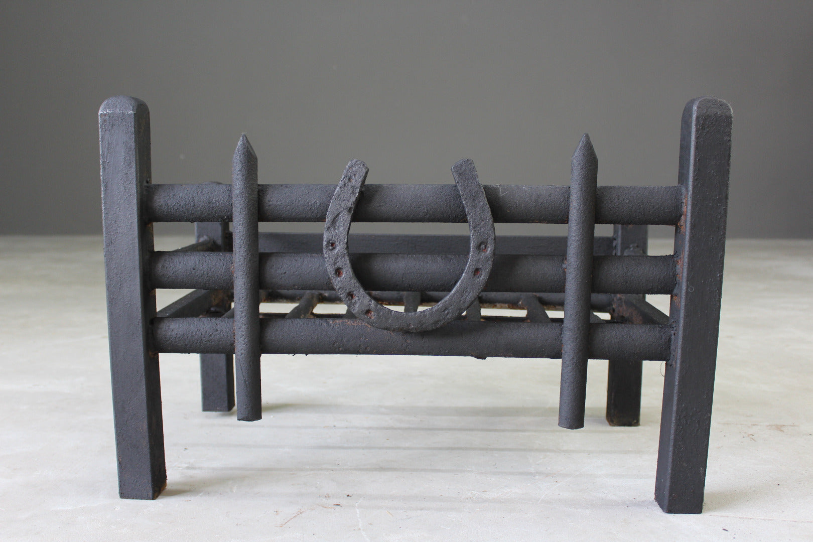 Horse Shoe Rustic Cast Iron Fire Basket - Kernow Furniture