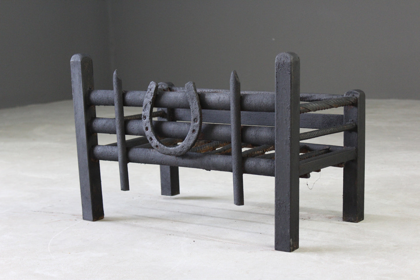 Horse Shoe Rustic Cast Iron Fire Basket - Kernow Furniture