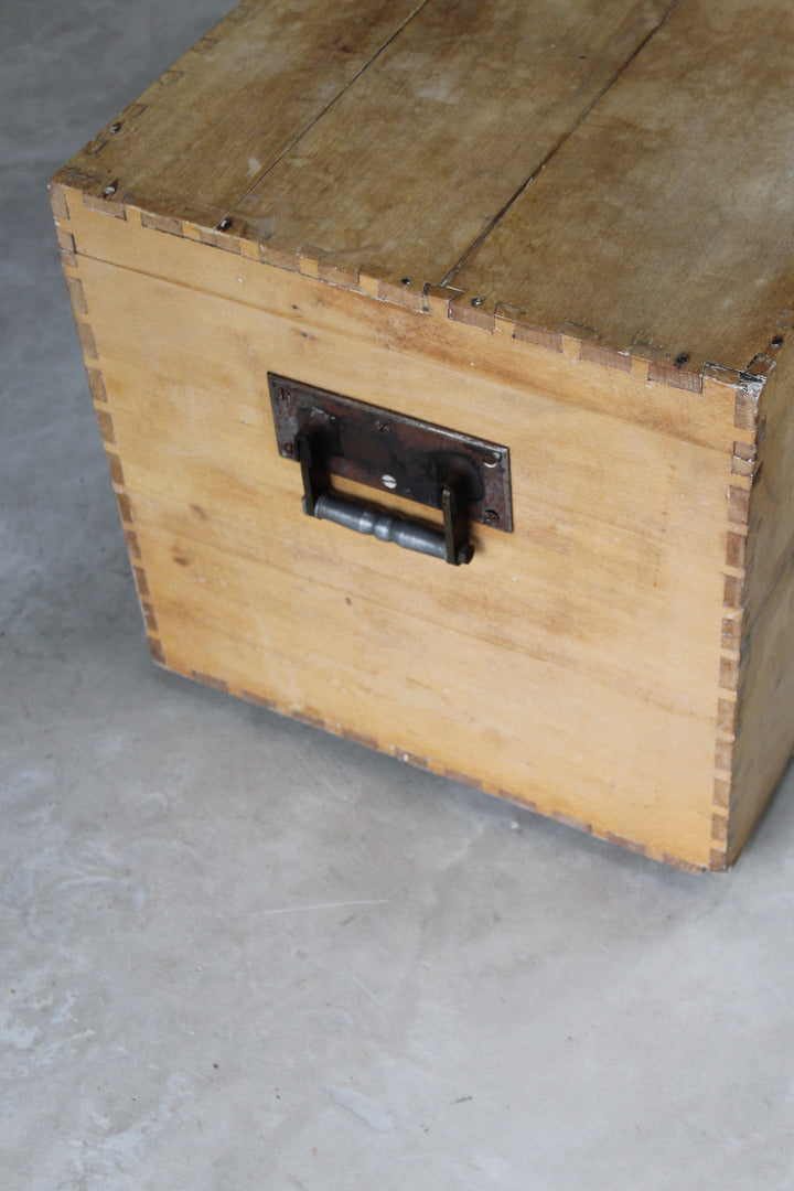 Rustic Beech Storage Trunk - Kernow Furniture