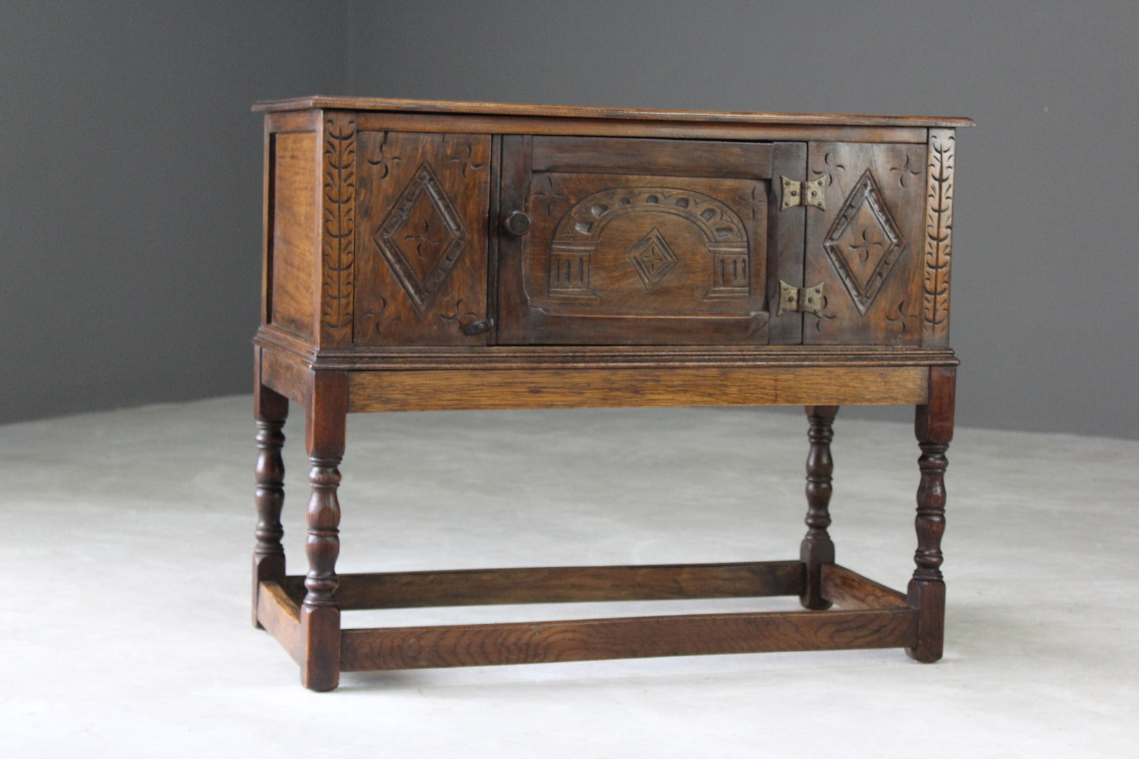 Small 17th Century Style Oak Side Cupboard - Kernow Furniture