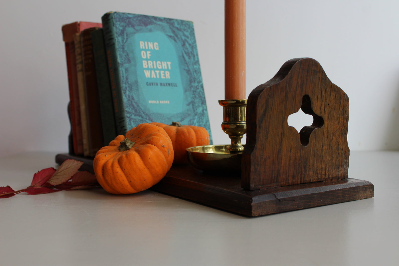 Vintage Oak Book Trough - Kernow Furniture