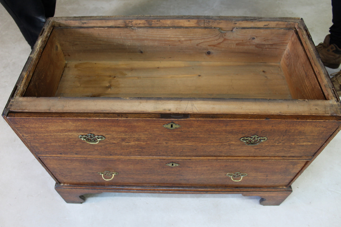 Antique Oak Georgian Chest of Drawers - Kernow Furniture