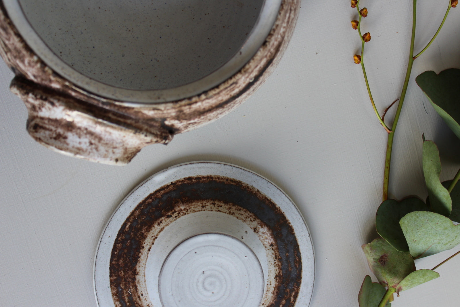 Rustic Glazed Casserole Dish - Kernow Furniture