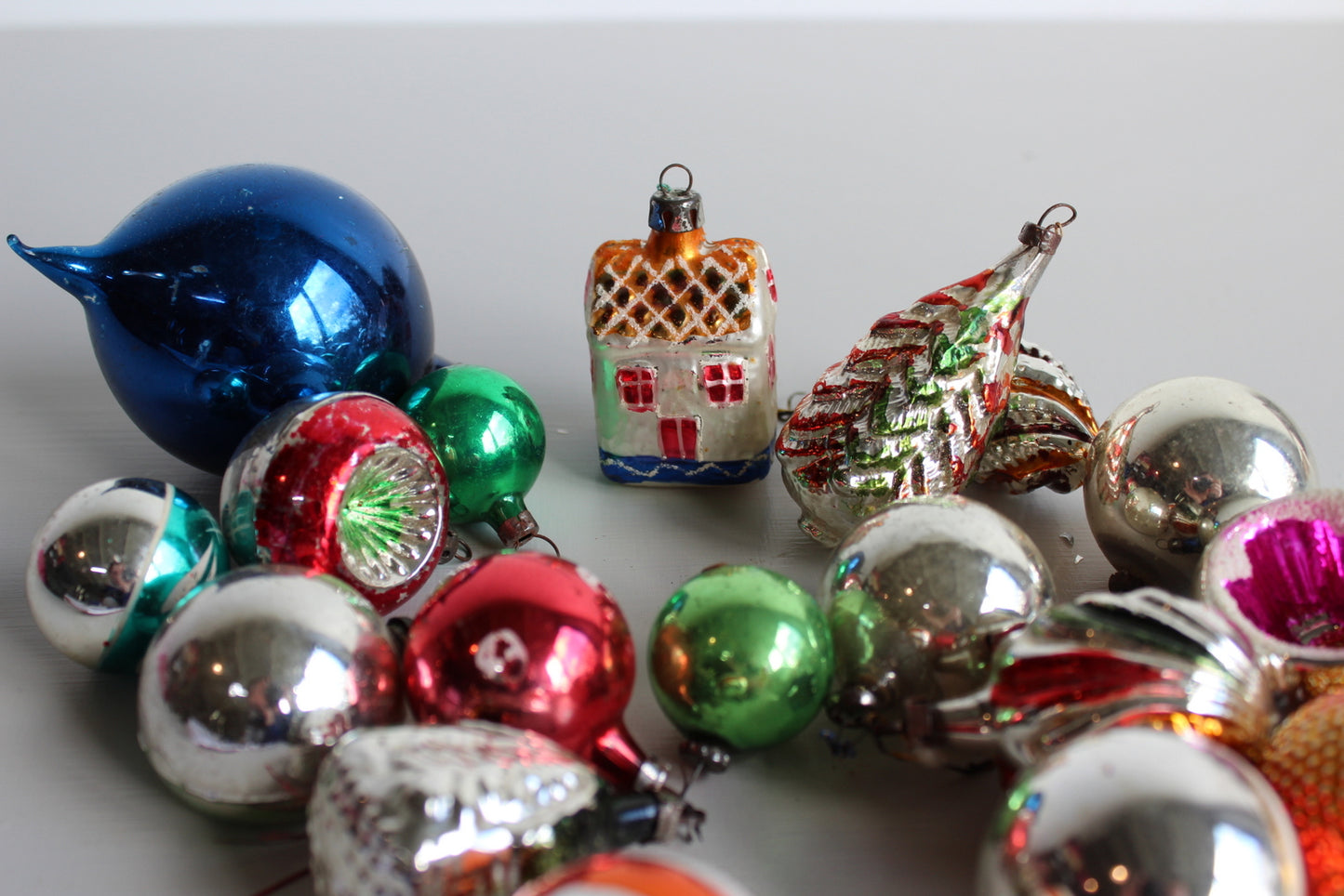 Vintage Collection Glass Christmas Tree Decorations - Kernow Furniture