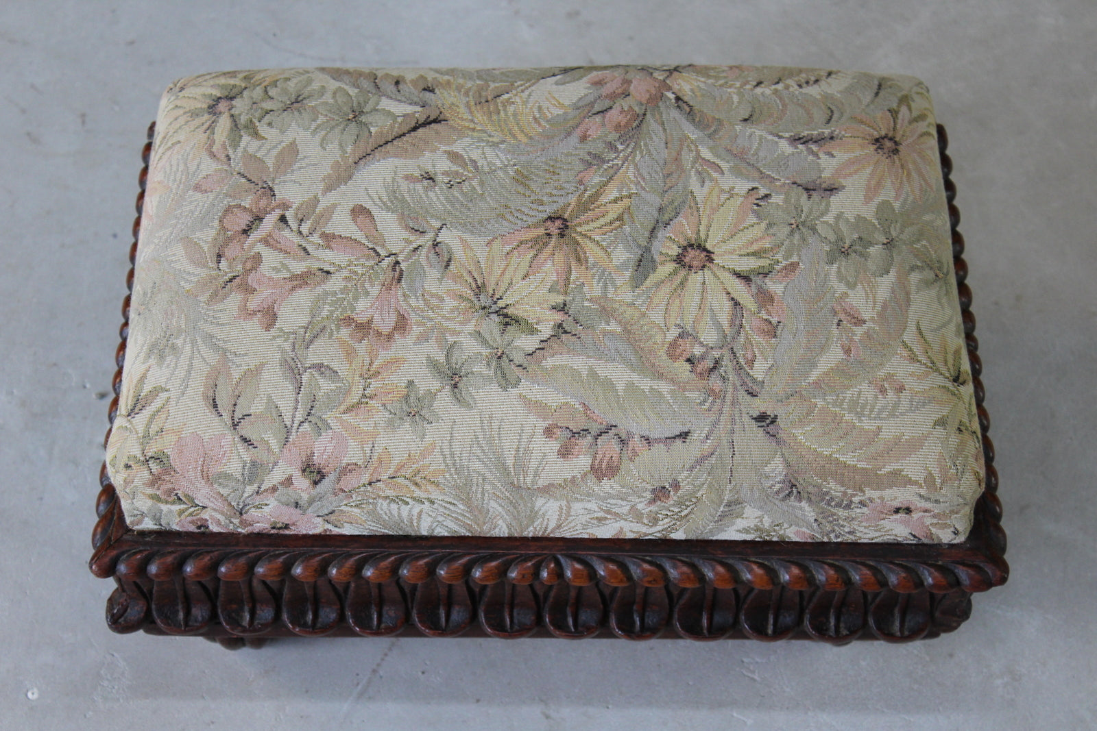 Vintage Traditional Small Footstool - Kernow Furniture