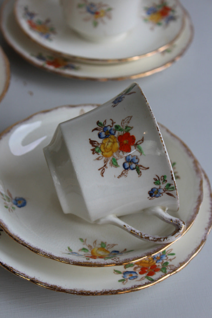 Vintage Floral Cups & Saucers - Kernow Furniture