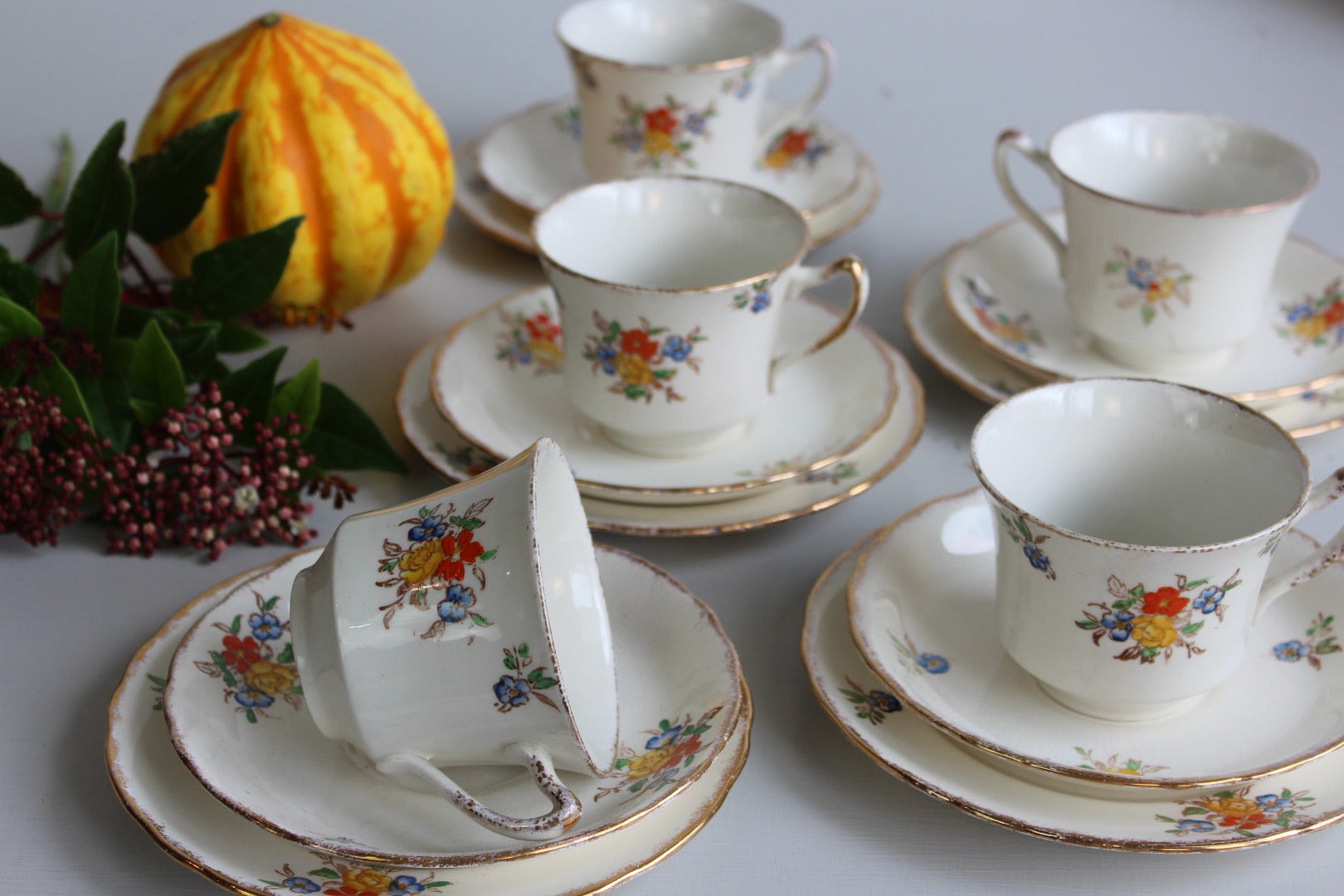 Vintage Floral Cups & Saucers - Kernow Furniture