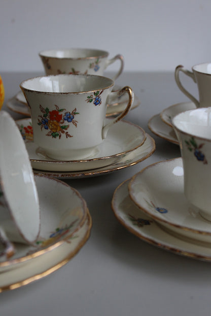 Vintage Floral Cups & Saucers - Kernow Furniture