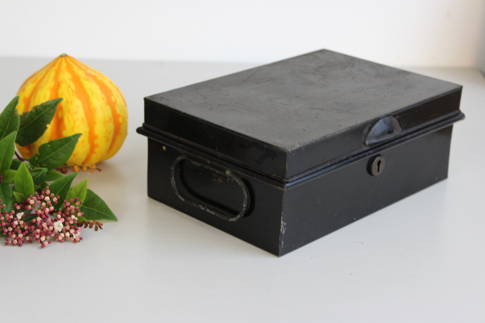 Vintage Black Tin - Kernow Furniture