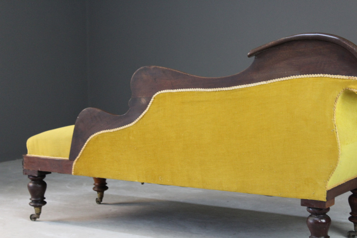 Victorian Mahogany Chaise Longue - Kernow Furniture