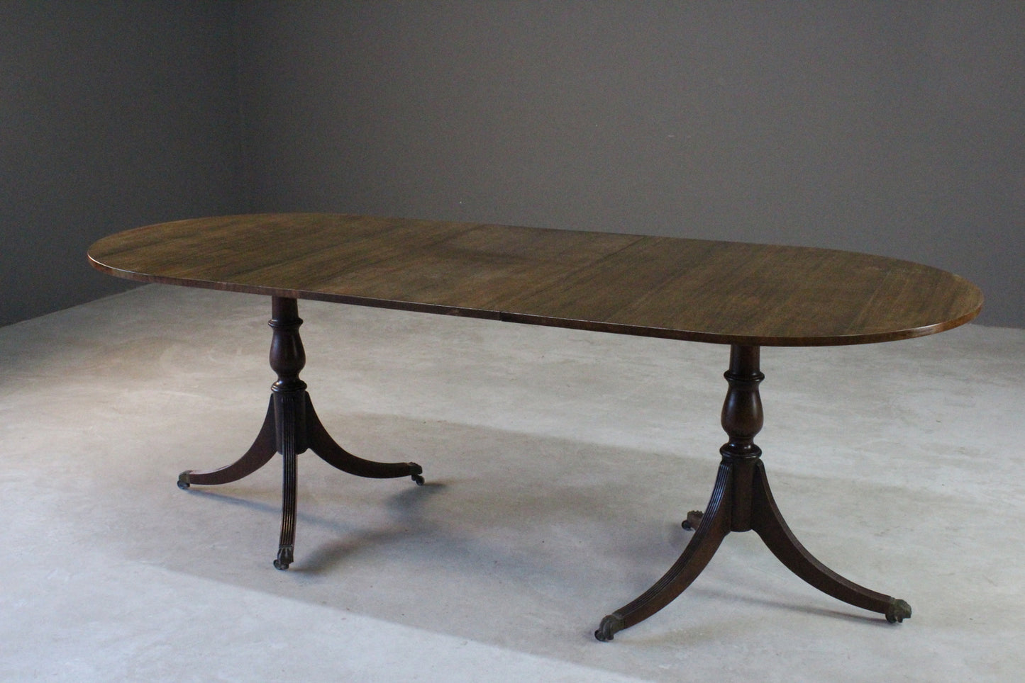 Reproduction Antique Style Dining Table - Kernow Furniture