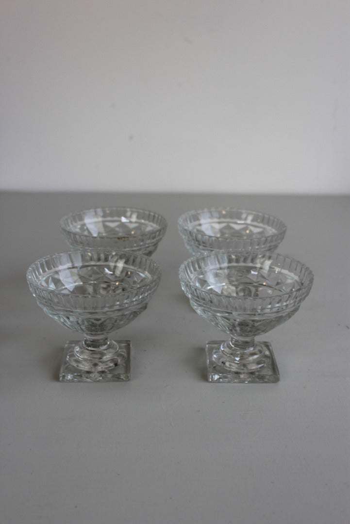 4 Vintage Glass Dessert Bowls - Kernow Furniture