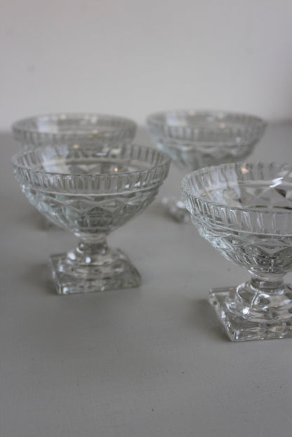 4 Vintage Glass Dessert Bowls - Kernow Furniture