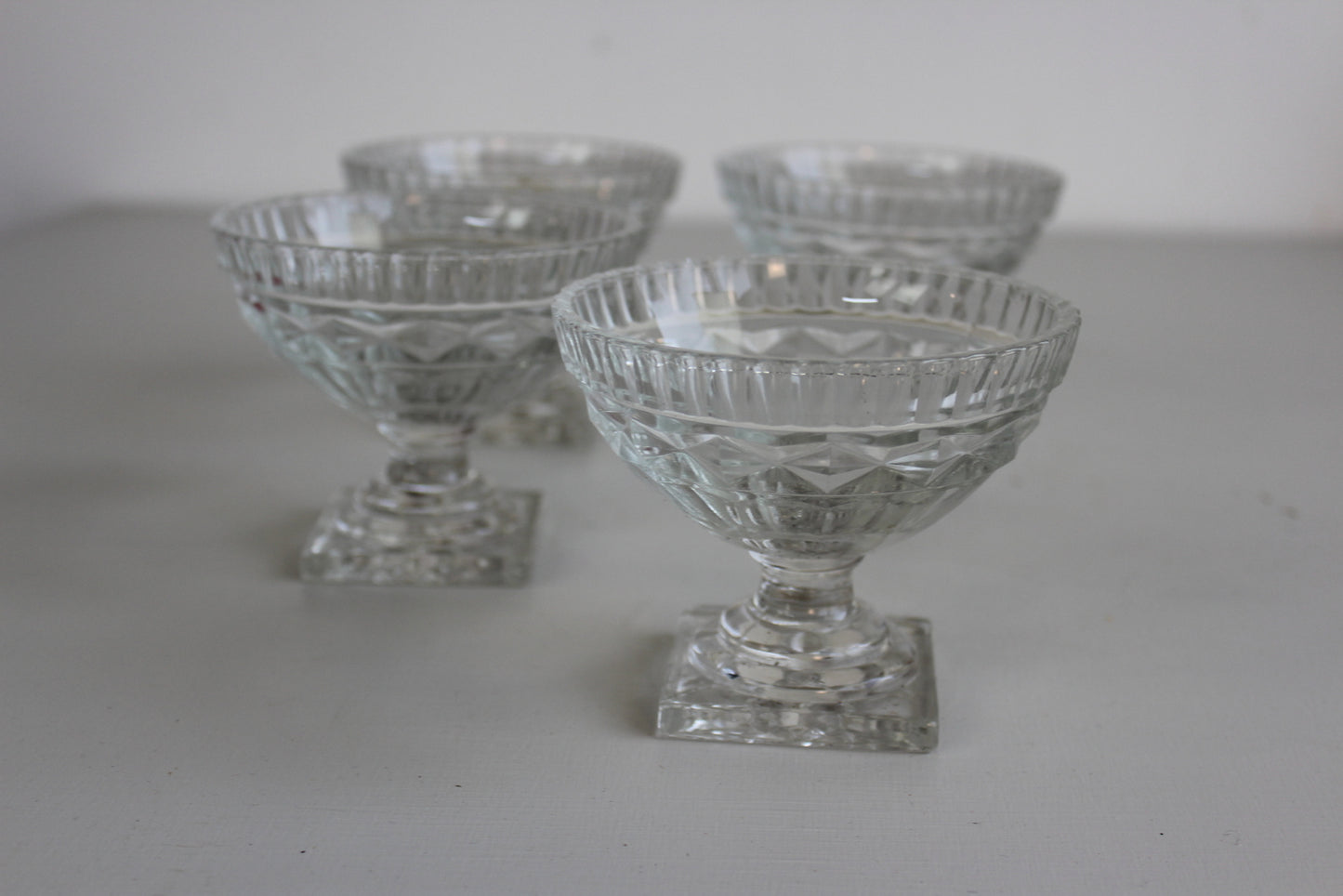 4 Vintage Glass Dessert Bowls - Kernow Furniture