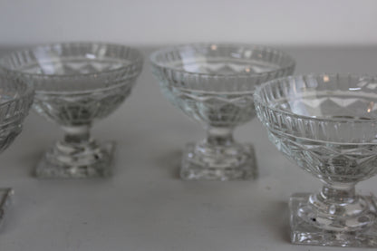 4 Vintage Glass Dessert Bowls - Kernow Furniture