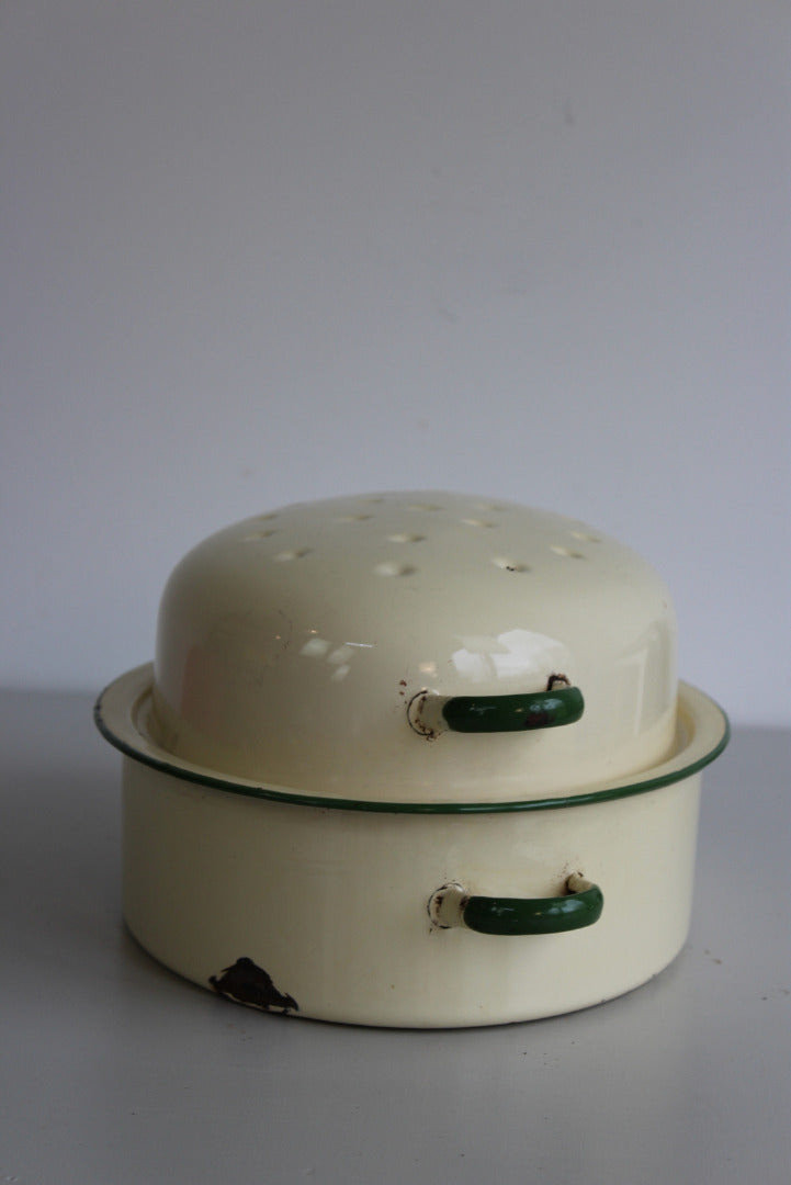 Vintage Cream Enamel Roaster - Kernow Furniture