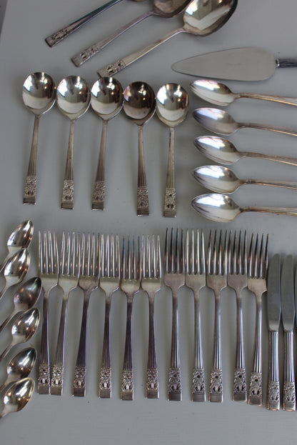 Oneida Community Plate Cutlery - Kernow Furniture