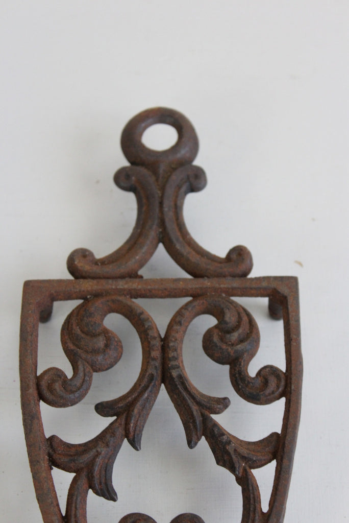 Ornate Scrolled Cast Iron Trivet - Kernow Furniture