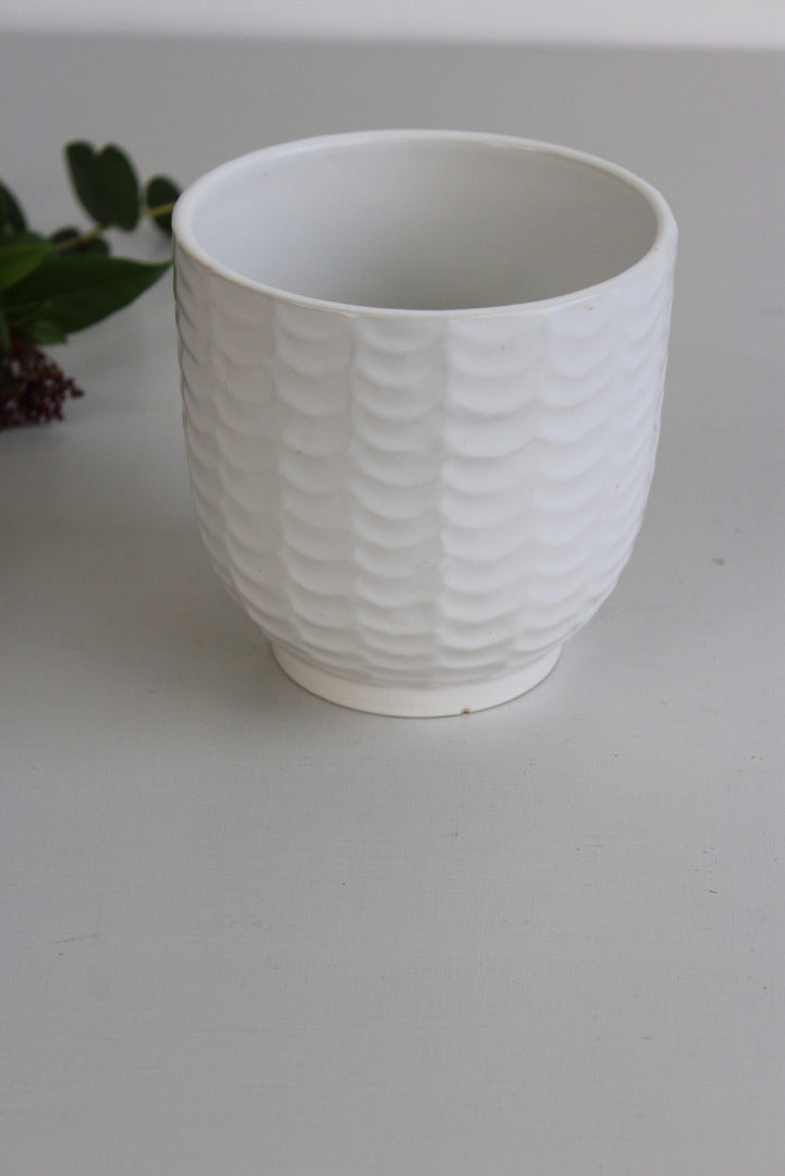 Retro White Plant Pot - Kernow Furniture