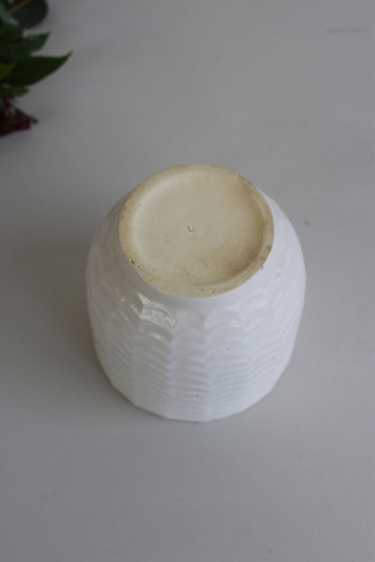 Retro White Plant Pot - Kernow Furniture