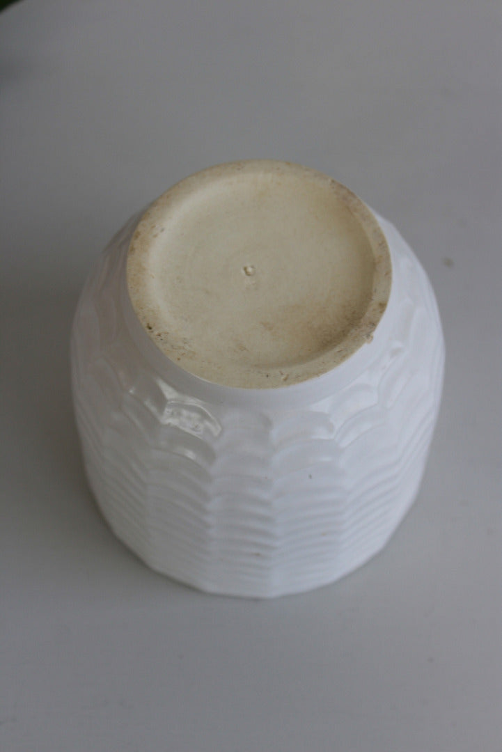 Retro White Plant Pot - Kernow Furniture