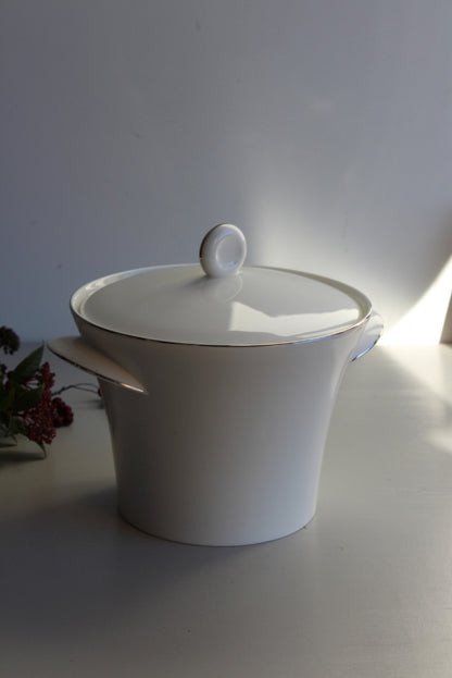 Royal Doulton Fusion Soup Tureen - Kernow Furniture