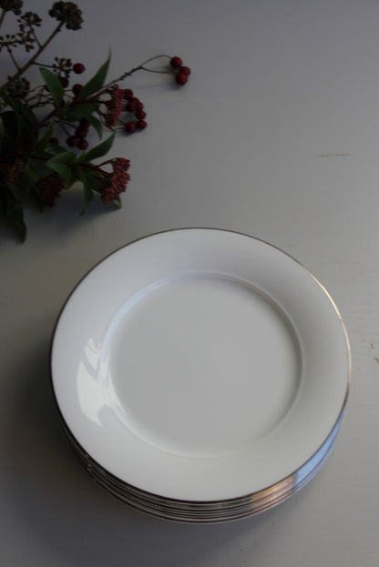 8 Royal Doulton Plate - Kernow Furniture