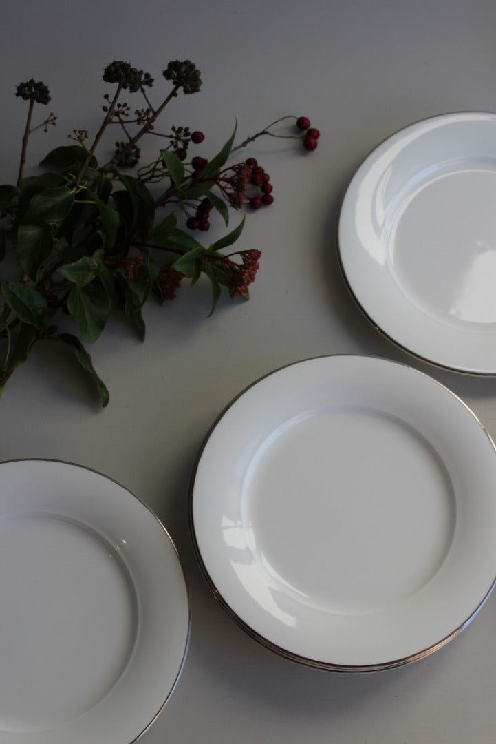 8 Royal Doulton Plate - Kernow Furniture