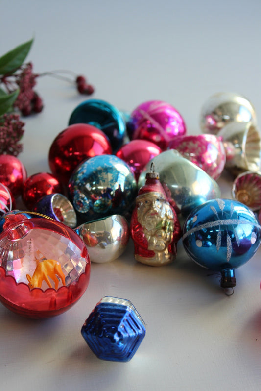 Collection Vintage Christmas Decorations - Kernow Furniture