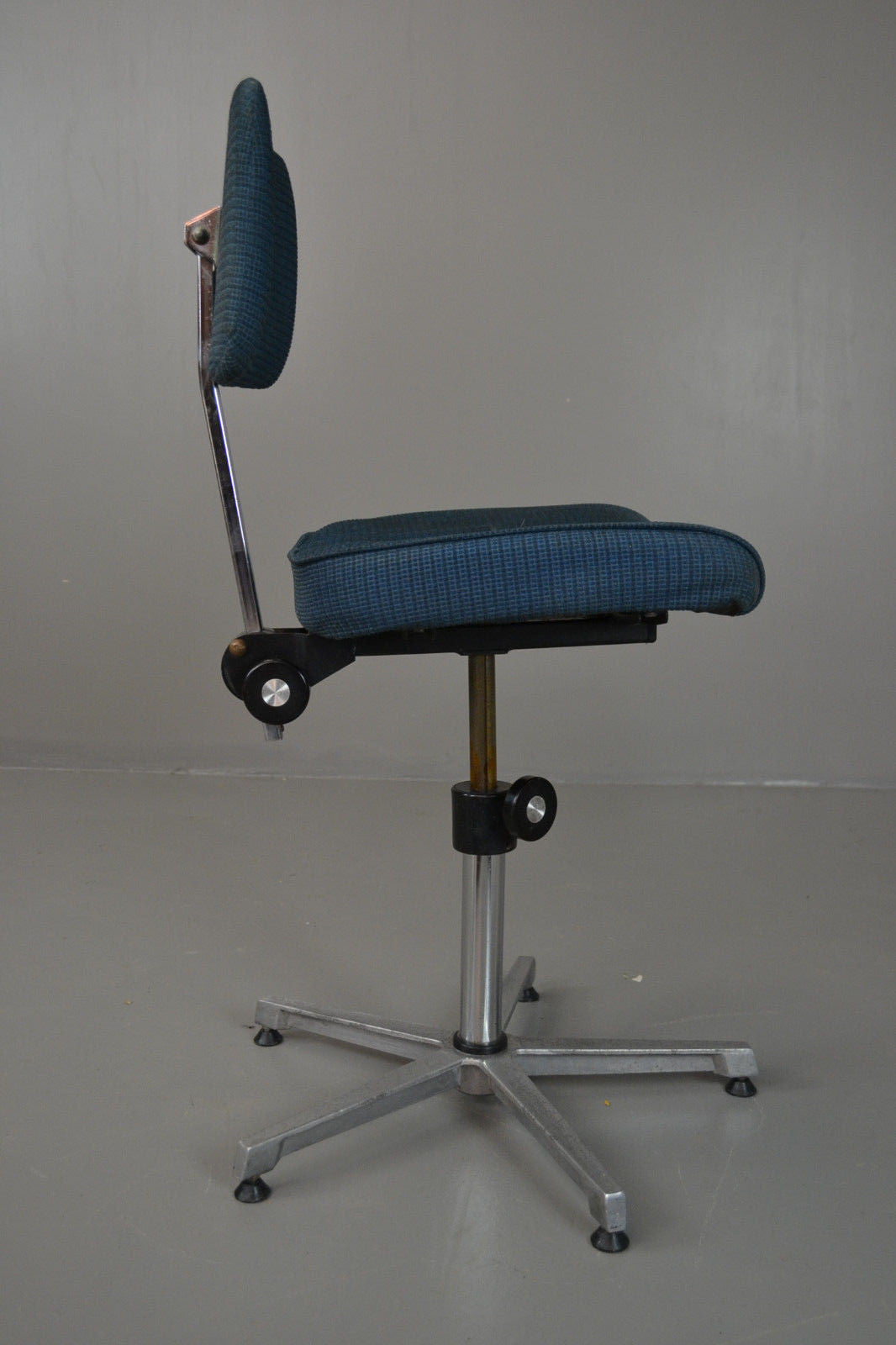 Retro Swivel Office Desk Chair - Kernow Furniture