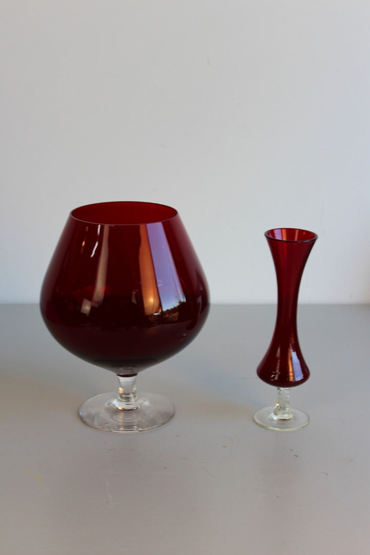 Retro Red Glass Vase - Kernow Furniture