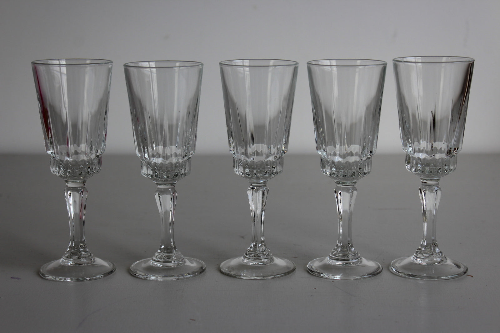 5 Vintage Champagne Flutes - Kernow Furniture