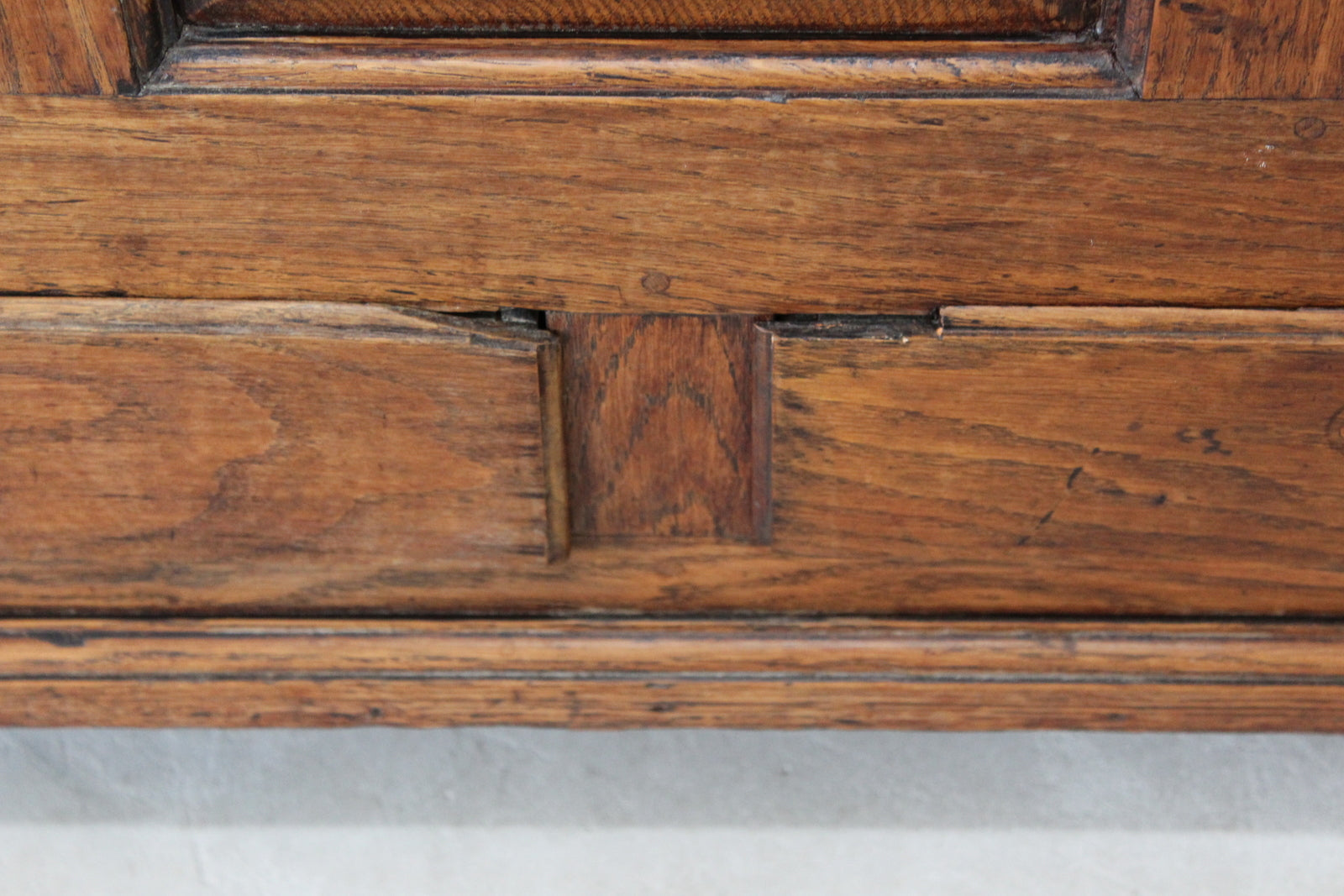 Antique Oak Mule Chest - Kernow Furniture