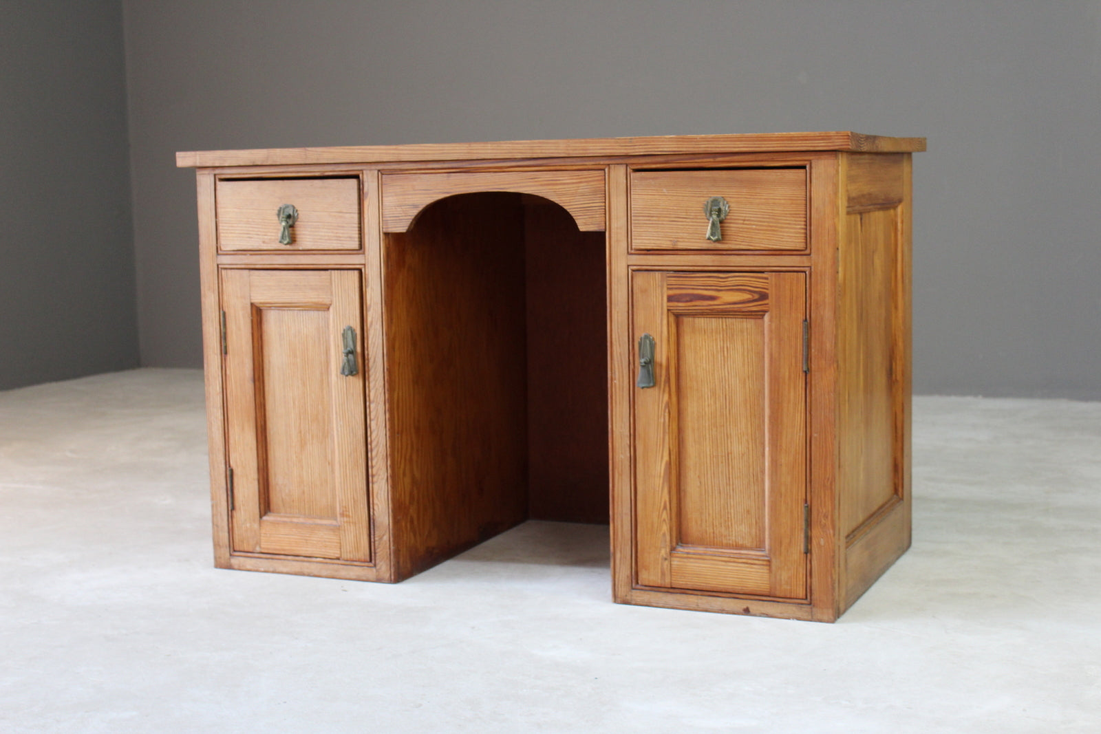 Pitch Pine Desk - Kernow Furniture