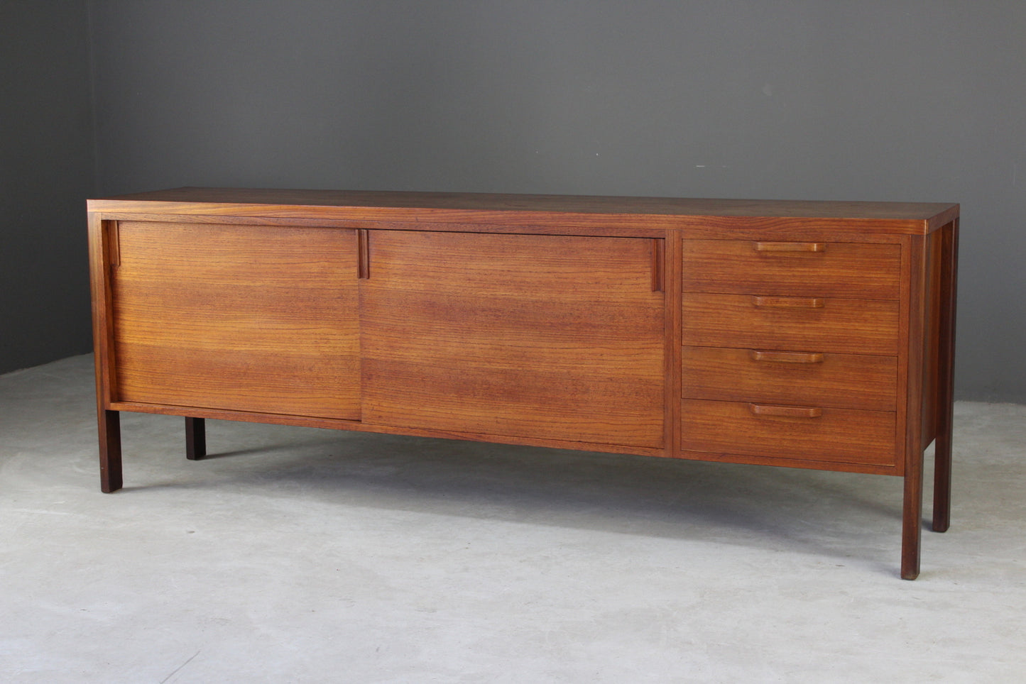 Large Retro Gordon Russell Broadway R436 Teak Sideboard - Kernow Furniture