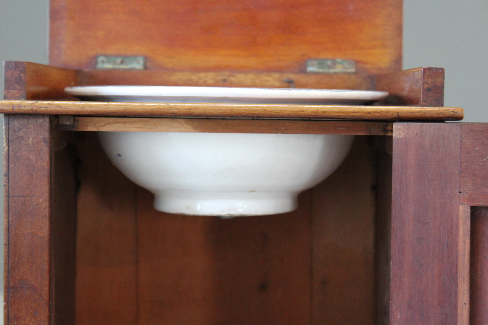 Antique Mahogany Pot Cupboard & Original Basin - Kernow Furniture