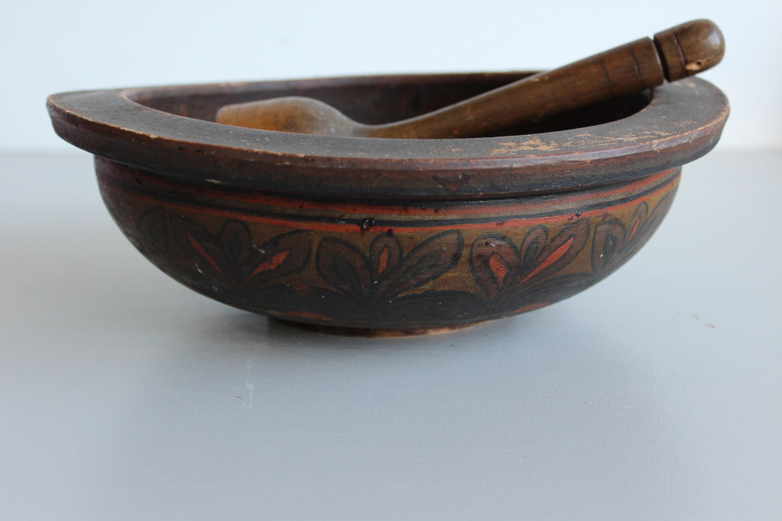 Folk Style Wooden Bowl - Kernow Furniture