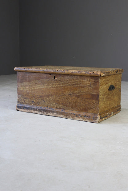 Vintage Grained Pine Box - Kernow Furniture