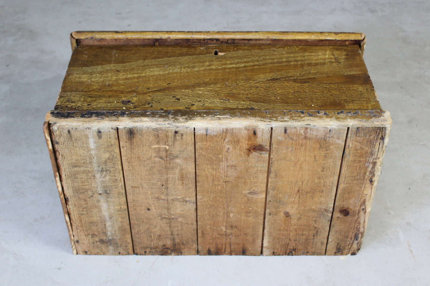 Vintage Grained Pine Box - Kernow Furniture